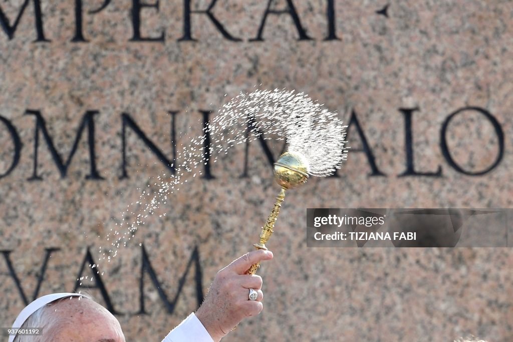 VATICAN-POPE-MASS-PALM SUNDAY-RELIGION