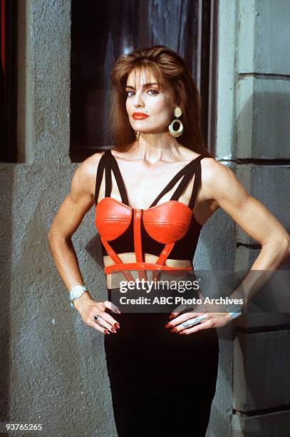 Pilot - Season One - 9/12/93, Tracy Scoggins played Catherine "Cat" Grant, the society columnist for the Daily Planet.,