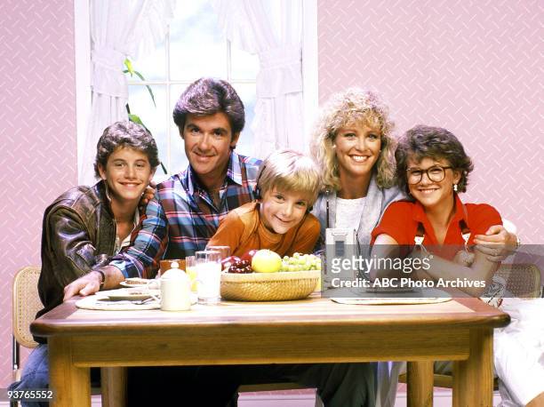 Cast gallery - Season One - 9/24/85, Jason Seaver moved his psychiatrist office into the house after his journalist-wife Maggie returned to work and...