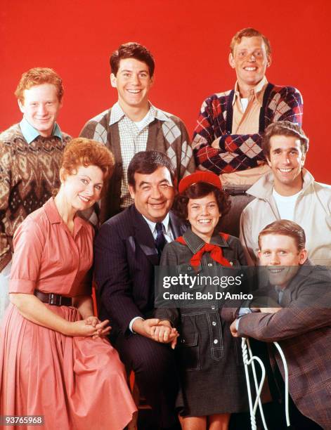 Gallery - Season One - 1/15/74, One of the most successful series of the 1970s was "Happy Days", which was set in the late 1950s, early 1960s in...