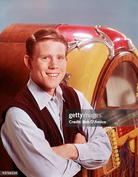 Gallery - Season One - 1/15/74, One of the most successful series of the 1970s was "Happy Days", which was set in the late 1950s, early 1960s in...