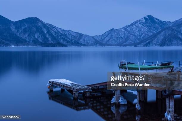 pier at lake chuzenji in nikko city - nikko city stockfoto's en -beelden