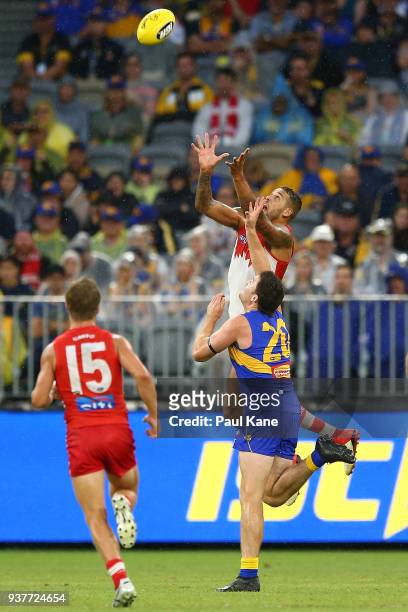 Lance Franklin of the Swans sets for mark during the round one AFL match between the West Coast Eagles and the Sydney Swans at Optus Stadium on March...