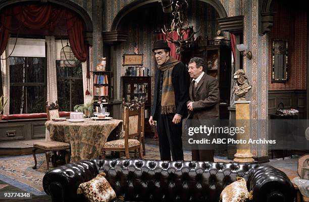 Arsenic and Old Lace" 1969 Fred Gwynne, Jack Gilford