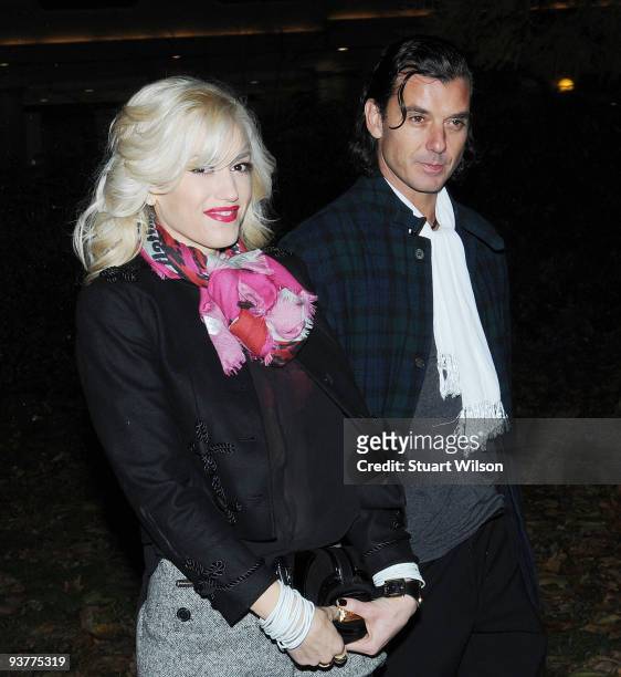 Singer Gwen Stefani and Gavin Rossdale attend The Berkeley Square Christmas Ball on December 3, 2009 in London, England.