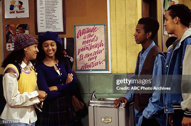 Tall Tale" 12/7/94 Tia Mowry, Tamera Mowry, Wesley Jonathan, Extra