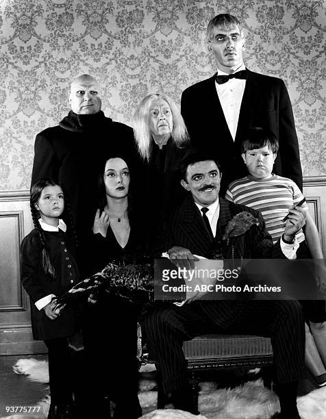 Morticia the Matchmaker" - Season 1 - 10/06/64 The Addams pose for a family portrait