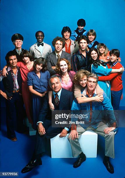 Gallery - Season Two - 9/28/78, Pictured, back row: Robert Guillaume , Bob Seagren , Jay Johnson ; Arthur Peterson , Sal Viscuso , Ted Wass , Dinah...