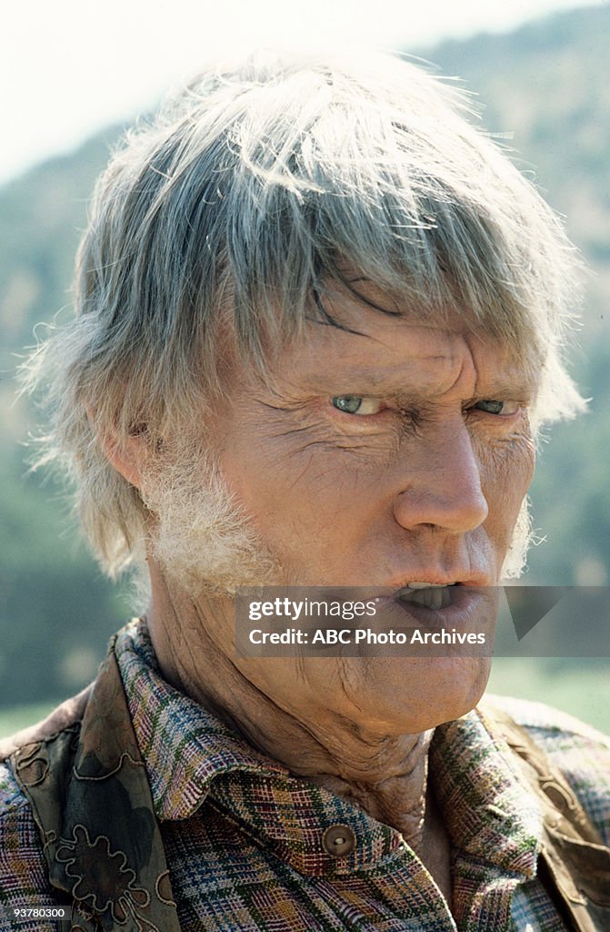 Chuck Roots ROOTS - 1/23/1977 - CHUCK CONNORS News Photo - Getty Images