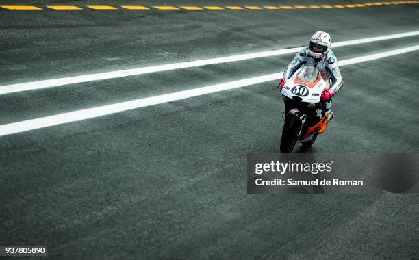 Rider Jason Dupasquier of Switzerland and Carxpert-KTM-H43 team in action during the Moto3 Junior World Championship in Estoril on March 25, 2018 in...