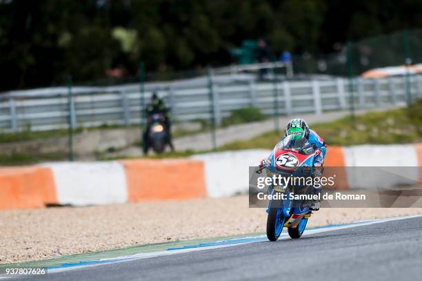 Rider Jeremy Alcoba of Spain and Estrella de Galicia team in action during the Moto3 Junior World Championship in Estoril on March 25, 2018 in...