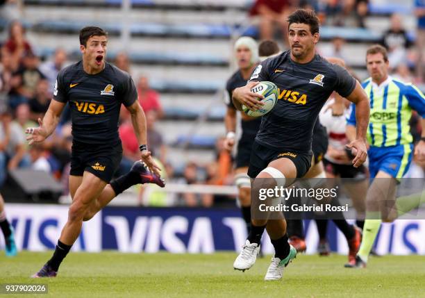 Pablo Matera of Jaguares runs with the ball during a match between Jaguares and Lions as part of the sixth round of Super Rugby at Jose Amalfitani...