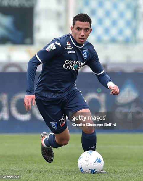 Ismael Bennacer of Empoli FC in action during the serie B match between Pescara and Empoli FC at Adriatico Stadium on March 25, 2018 in Pescara,...