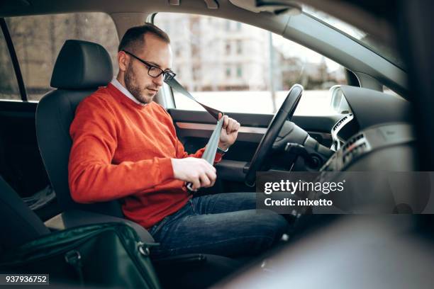 sicherheit erste - zusammengehören stock-fotos und bilder