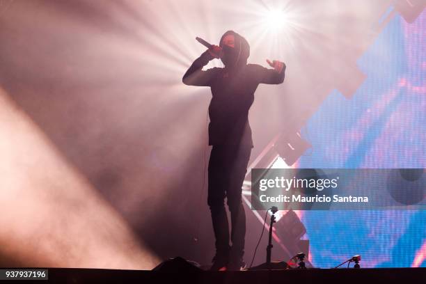 Alan Walker performs live on stage during the third day of Lollapalooza Brazil Festival at Interlagos Racetrack on March 25, 2018 in Sao Paulo,...