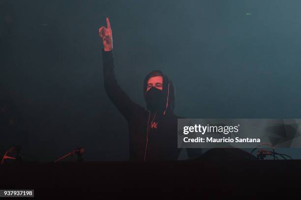 Alan Walker performs live on stage during the third day of Lollapalooza Brazil Festival at Interlagos Racetrack on March 25, 2018 in Sao Paulo,...