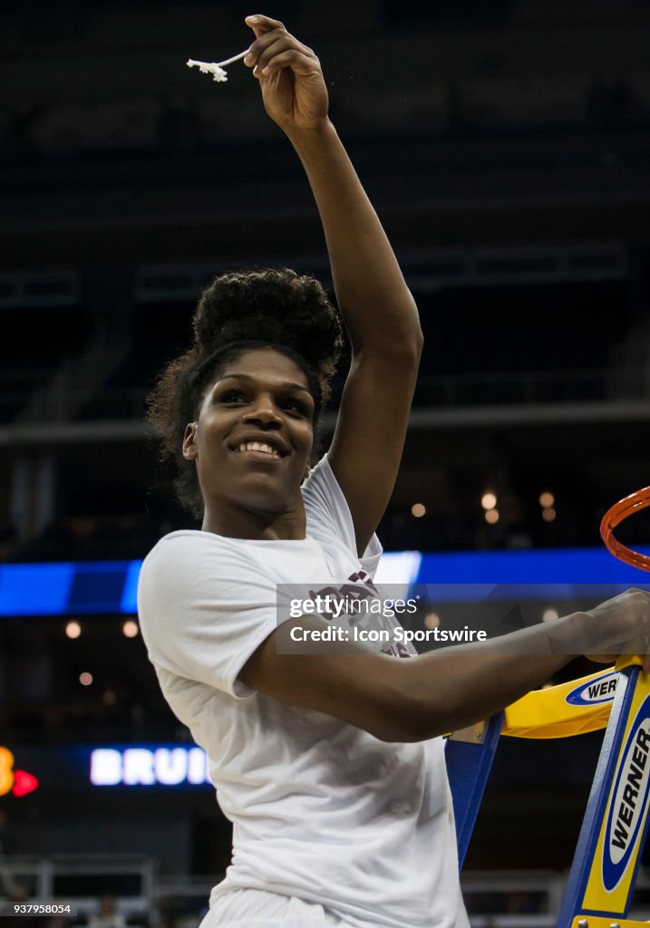 NCAA BASKETBALL: MAR 25 Div I Women's Championship - Quarterfinals - UCLA v Mississippi State