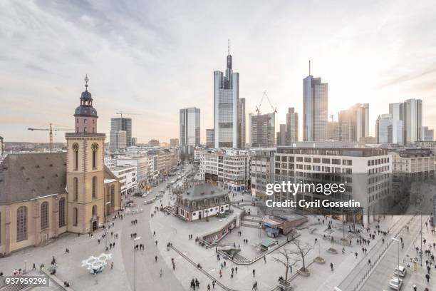 aerial view of frankfurt hauptwache and skyline - entsättigt stock-fotos und bilder