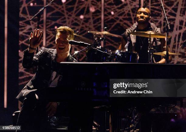 Canadian singer-songwriter Shawn Hook performs on stage during the 2018 JUNO Awards at Rogers Arena on March 25, 2018 in Vancouver, Canada.