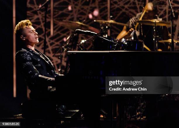 Canadian singer-songwriter Shawn Hook performs on stage during the 2018 JUNO Awards at Rogers Arena on March 25, 2018 in Vancouver, Canada.