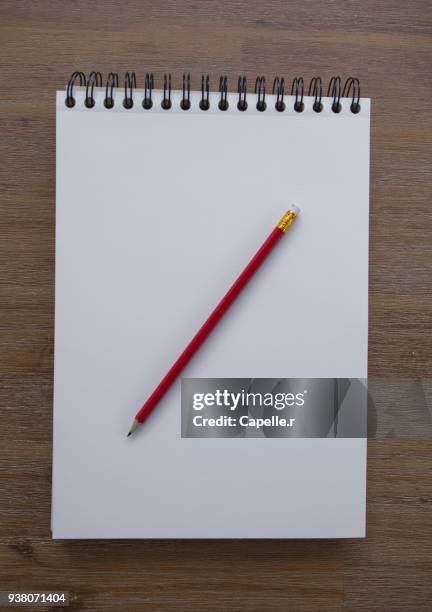 carnet de note - travail - carnet de note stock pictures, royalty-free photos & images