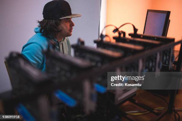 Computer Machine Room Photos and Premium High Res Pictures - Getty Images