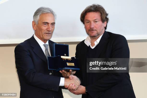 Gabriele Gavrina, president of Serie C, rewards Giovanni Stroppa manager of Foggia Calcio during the Italian Football Federation 'Panchine D'Oro E...