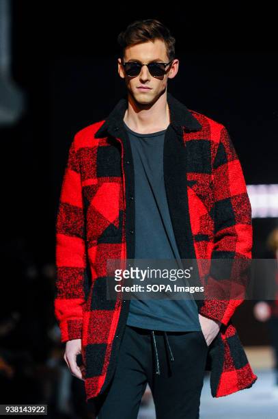 Model shows off the new Fall/Winter 2018 HIP & BONE collection at Toronto Mens Fashion Week 2018 .