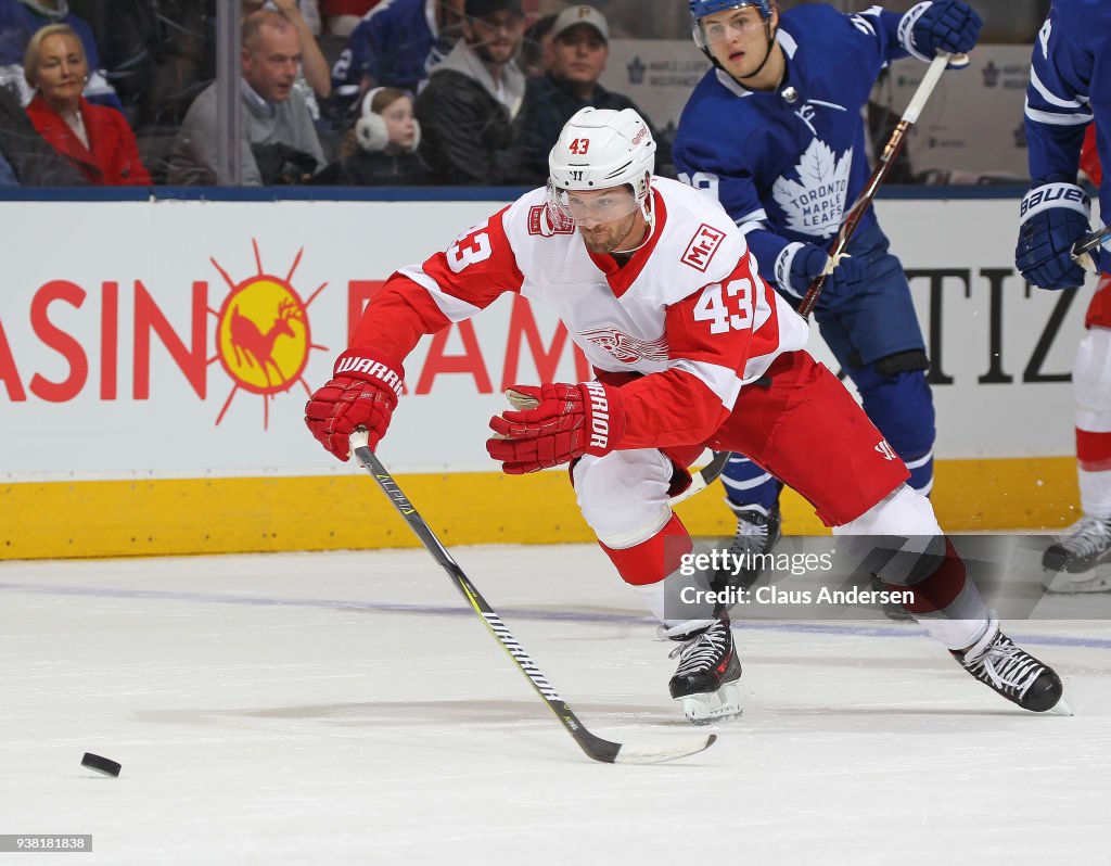 Detroit Red Wings v Toronto Maple Leafs