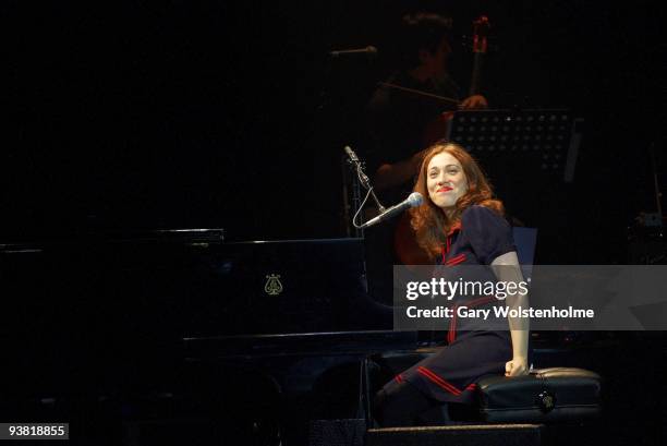 Regina Spektor performs on stage at Manchester Apollo on December 3, 2009 in Manchester, England.