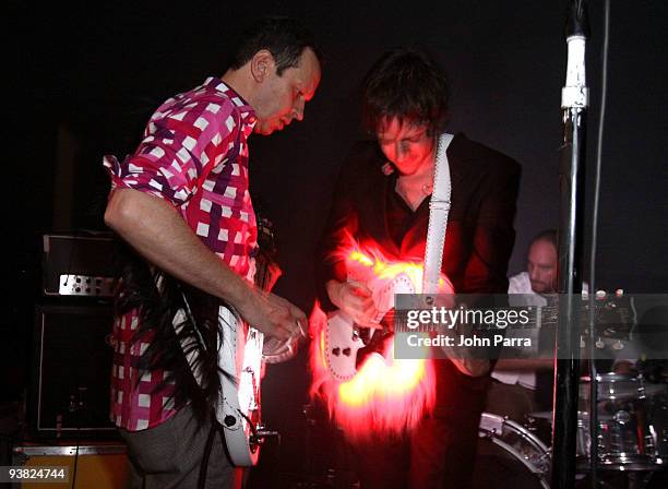 Designer Tom Dixon performs with Damian Kulash of OK Go during Fendi Design Miami-Stereo Craft Design Performances on December 3, 2009 in Miami,...