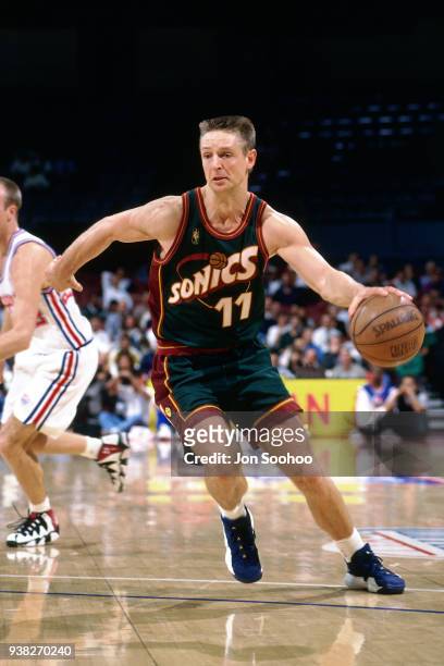 Detlef Schrempf of the Seattle SuperSonics handles the ball during the game against the LA Clippers circa 1997 at the LA Sports Arena in Los Angeles,...