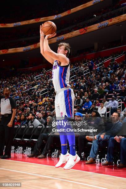 Luke Kennard of the Detroit Pistons shoots the ball against the Los Angeles Lakers on March 26, 2018 at Little Caesars Arena in Detroit, Michigan....