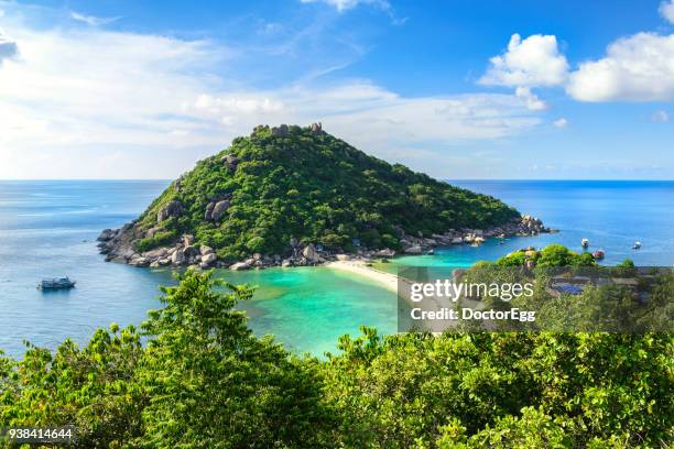 nangyuan island view point with blue sky day - ko samui stock pictures, royalty-free photos & images