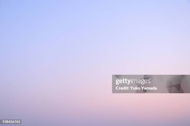 cloud typologies - clouds over romantic color sky in springtime - lighting technique stockfoto's en -beelden