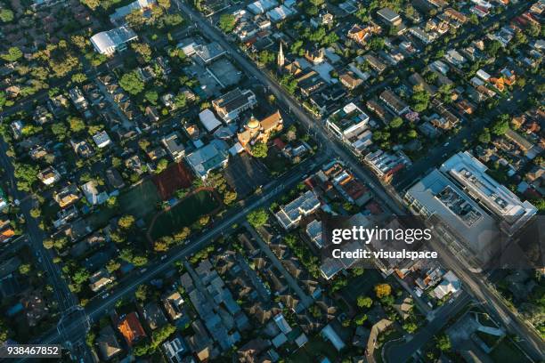 melbourne suburbia dwarsdoorsnede - melbourne aerial view stockfoto's en -beelden