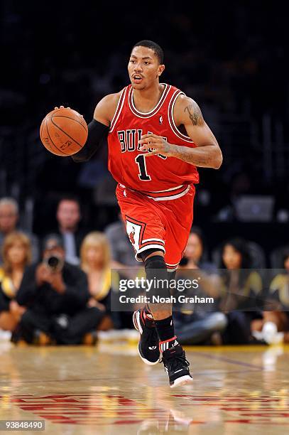 Derrick Rose of the Chicago Bulls moves the ball up court during the game against the Los Angeles Lakers at Staples Center on November 19, 2009 in...