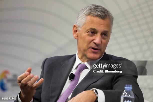 Bill Winters, chief executive officer of Standard Chartered Plc., speaks at the Singapore Summit 2016 in Singapore, on Saturday, Sept. 17, 2016....