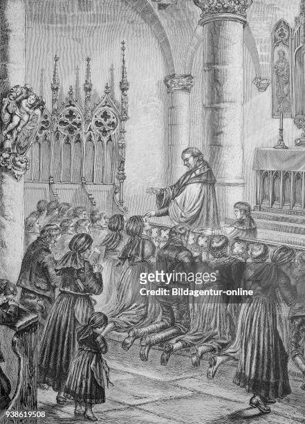 Drawing of the ash cross on the forehead of the faithful, custom on the Ash Wednesday in Bavaria, Germany, Zeichnen des Aschekreuzes auf die Stirn...