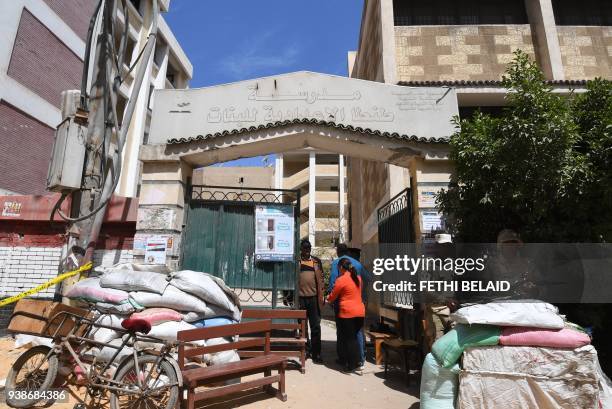 Picture taken on March 27, 2018 shows a view outside a polling station in the Egyptian Nile Delta City of Tanta, 120 kilometres north of Cairo, on...