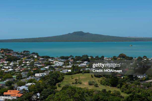 at the top of mt vitoria,devonport,auckland - rangitoto stock pictures, royalty-free photos & images