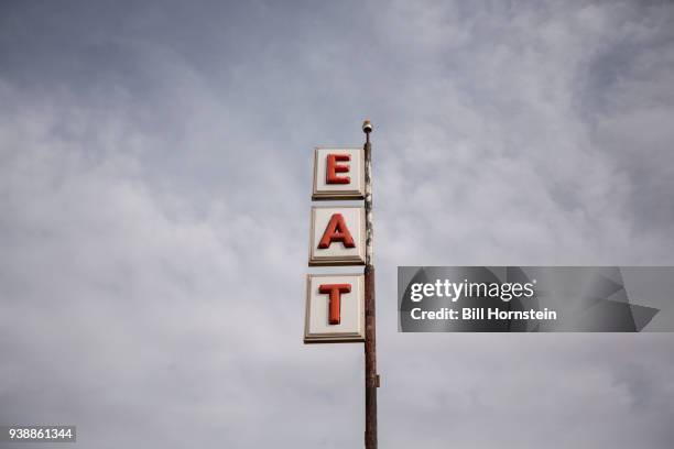 vintage road sign - vintage restaurant ストックフォトと画像