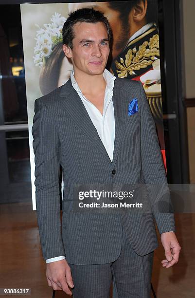 Actor Fried Actress Friend Photos and Premium High Res Pictures - Getty Images