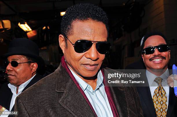 Singers Tito Jackson Jackie Jackson, and Marlon Jackson sign autographs for fans at the ABC Lincoln Center Studios on December 03, 2009 in New York...