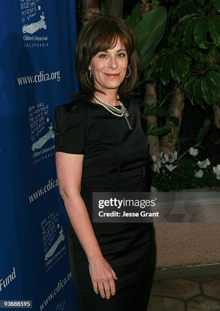 Actress Jane Kaczmarek arrives at the Children's Defense Fund 19th Annual Beat the Odds Awards at the Beverly Hills Hotel on December 3, 2009 in...