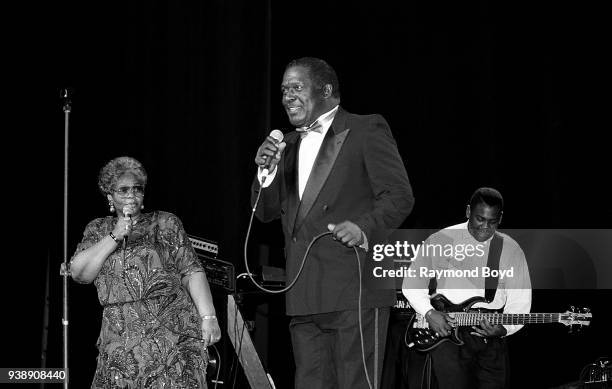 Singers Mom and Pop Winans performs at the Regal Theater in Chicago, Illinois in December 1989.