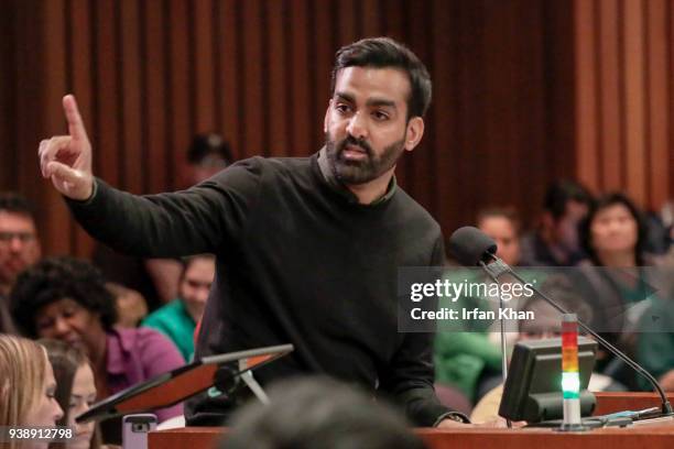 Hammad Muslim Muslim Student Association Photos and Premium High Res Pictures - Getty ...