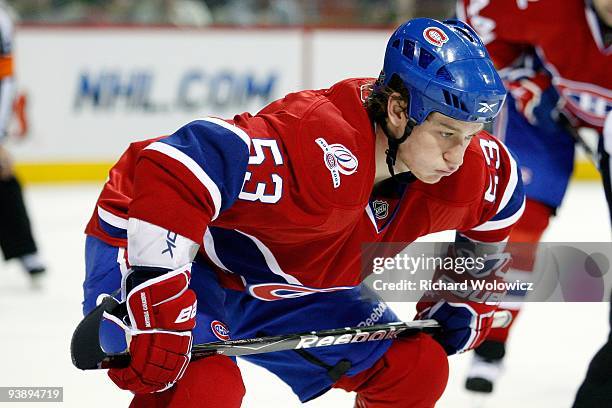 Ryan White of the Montreal Canadiens waits for a faceoff during the NHL game against the Columbus Blue Jackets on November 24, 2009 at the Bell...