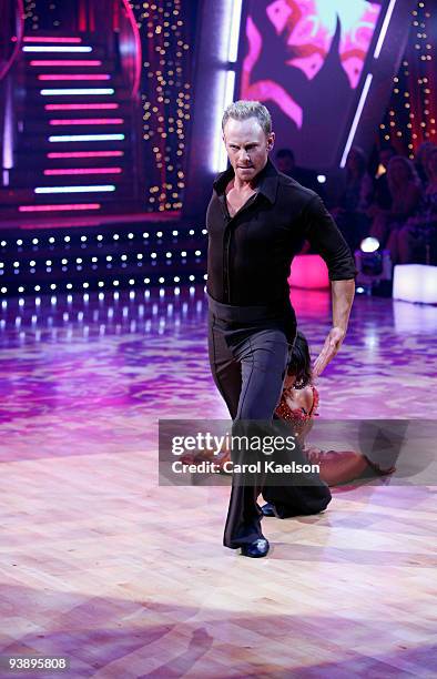 Episode 406" - On week six of "Dancing with the Stars," Ian Ziering and Cheryl Burke performed the Paso Doble, on MONDAY, APRIL 23 , on the Disney...