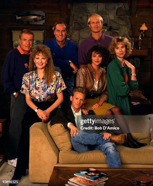 Gallery - Season Three - 9/25/90, Jerry Van Dyke , Craig T. Nelson , Bill Fagerbakke ; Shelley Fabares , Clare Carey , Pam Stone ; Kris Kamm ,